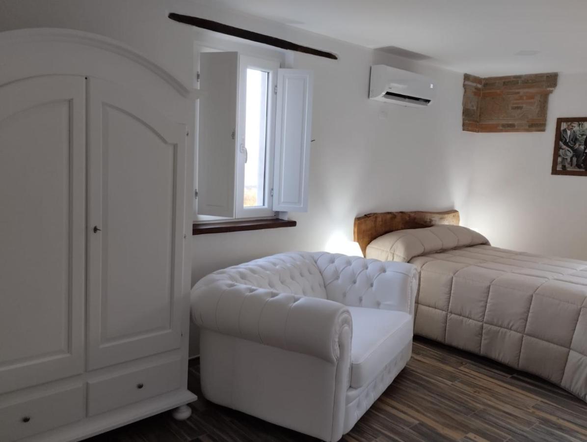 Dimora Forgione B&B - Pietrelcina Luaran gambar