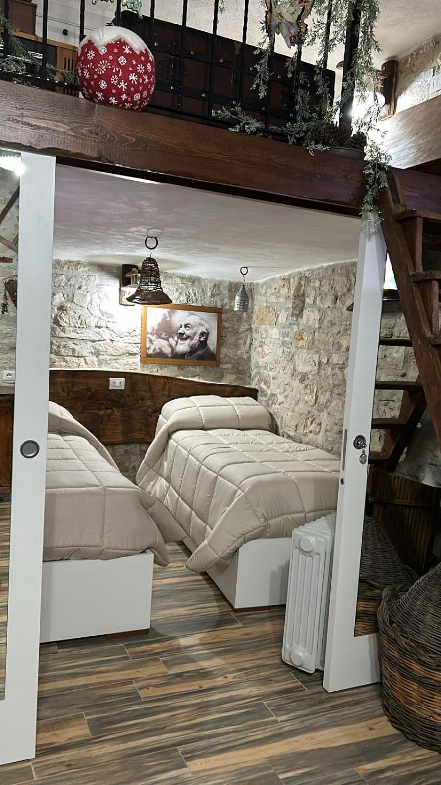 Dimora Forgione B&B - Pietrelcina Luaran gambar
