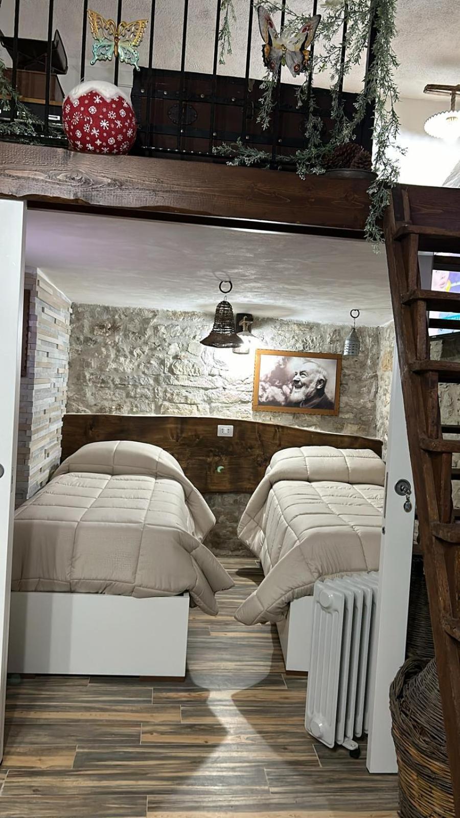 Dimora Forgione B&B - Pietrelcina Luaran gambar