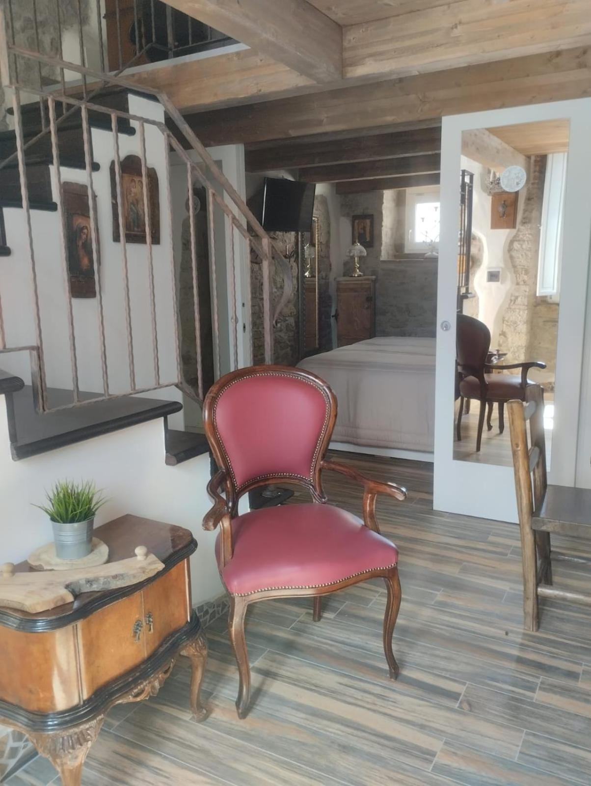 Dimora Forgione B&B - Pietrelcina Luaran gambar