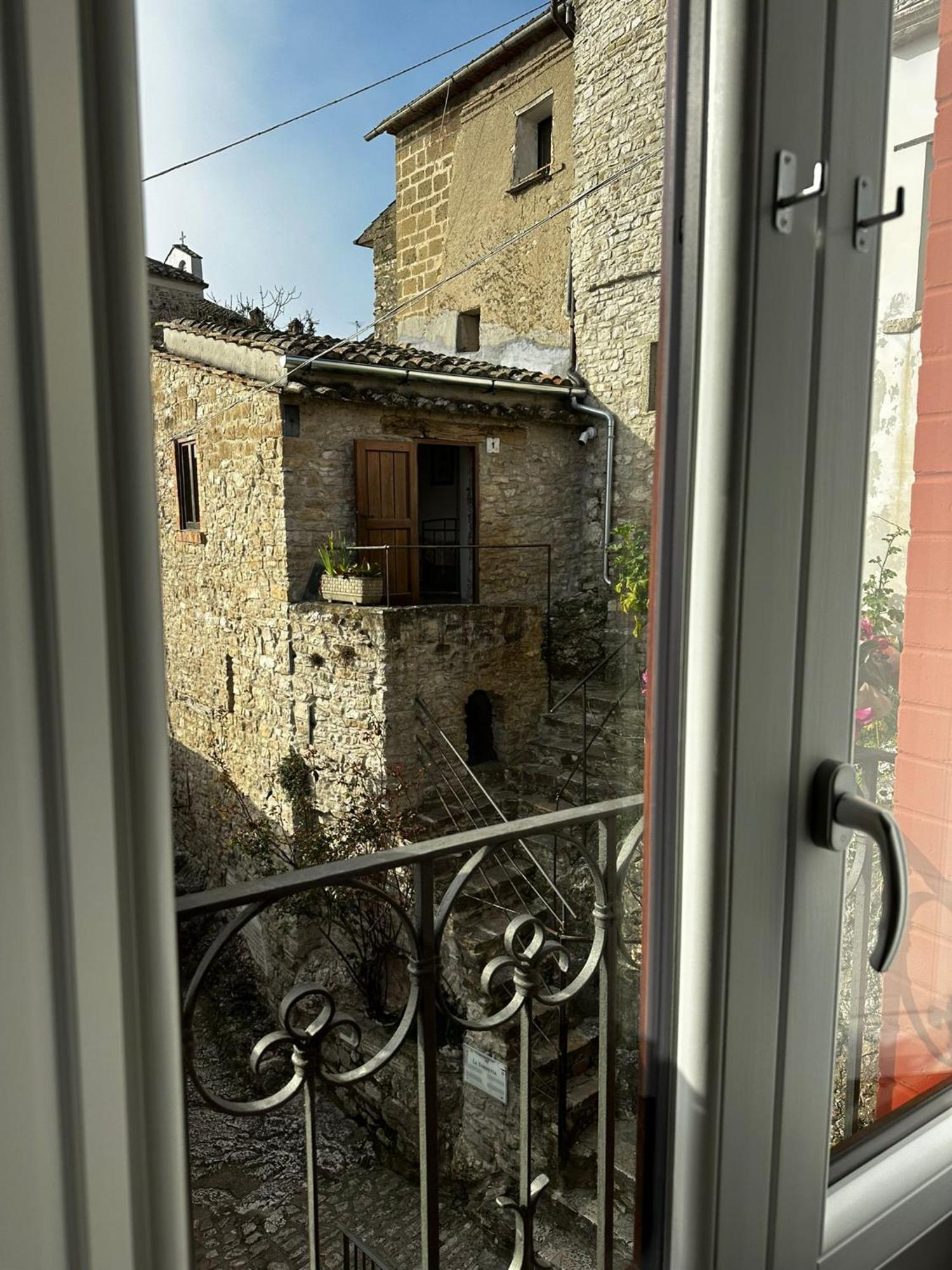 Dimora Forgione B&B - Pietrelcina Luaran gambar