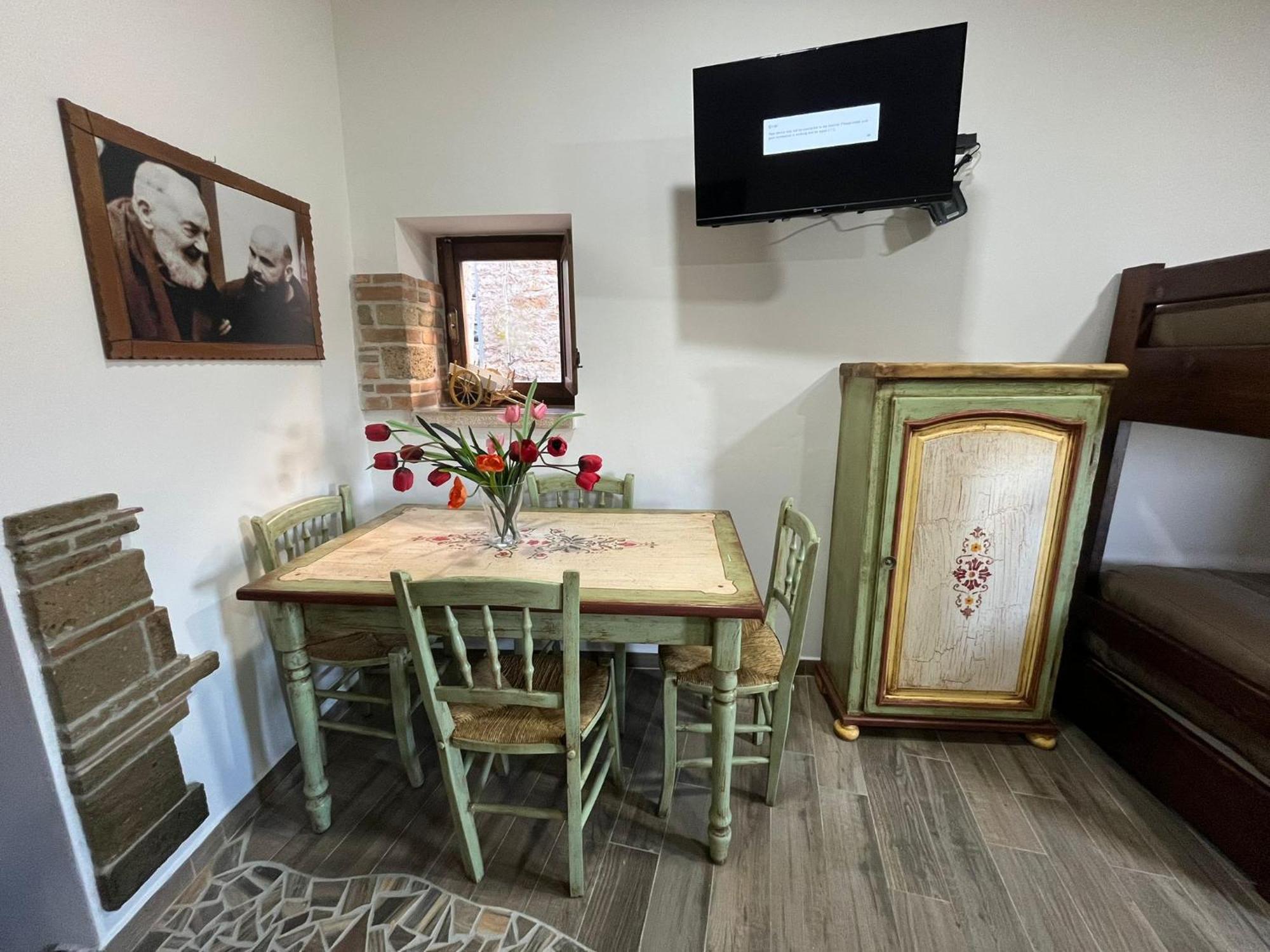 Dimora Forgione B&B - Pietrelcina Luaran gambar