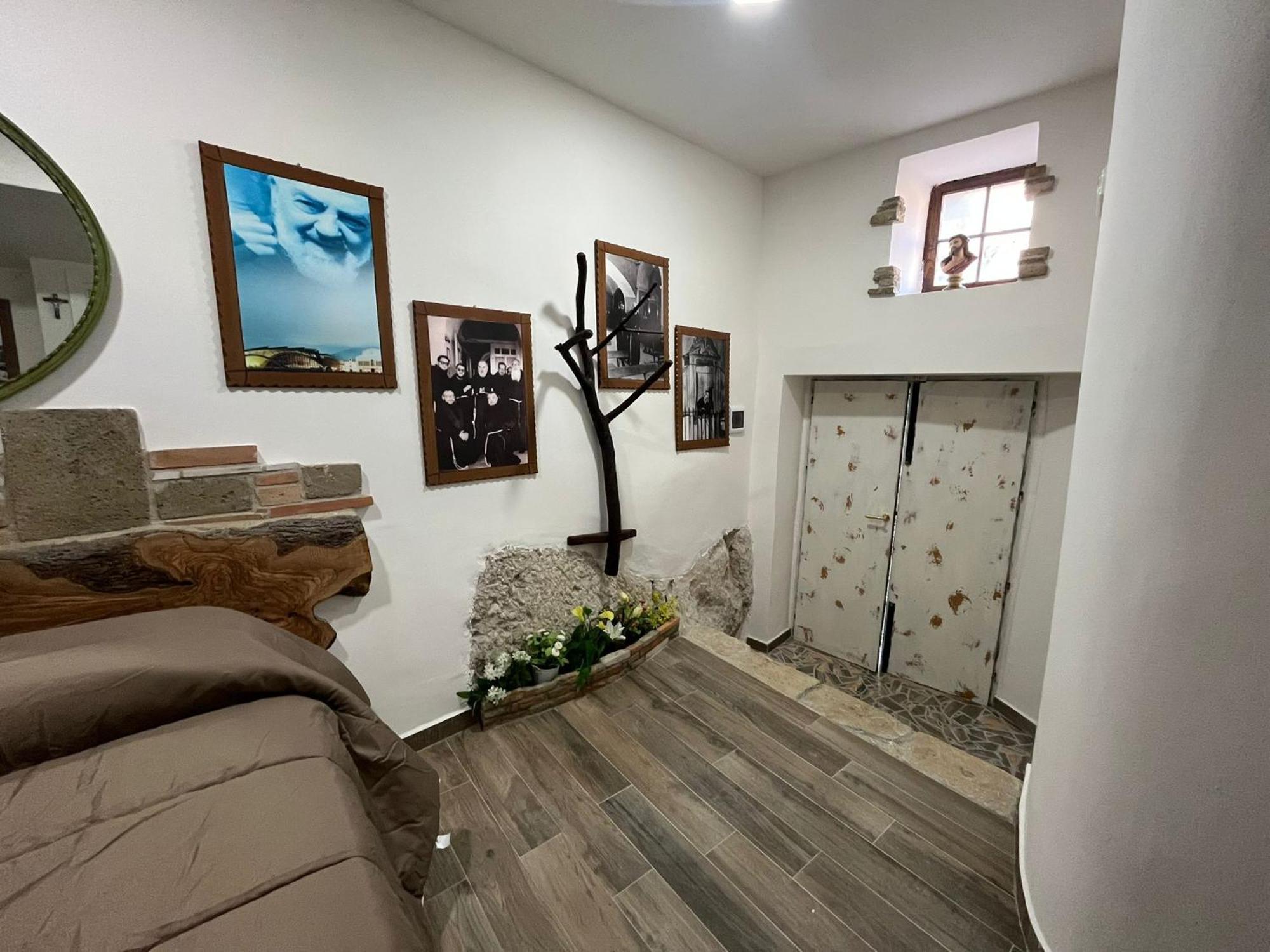 Dimora Forgione B&B - Pietrelcina Luaran gambar